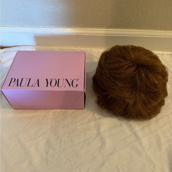 Paula Young Women’s Wig ‘Wisped Away’ #A1043 Auburn Light Sz Avg - Picture 2 of 5